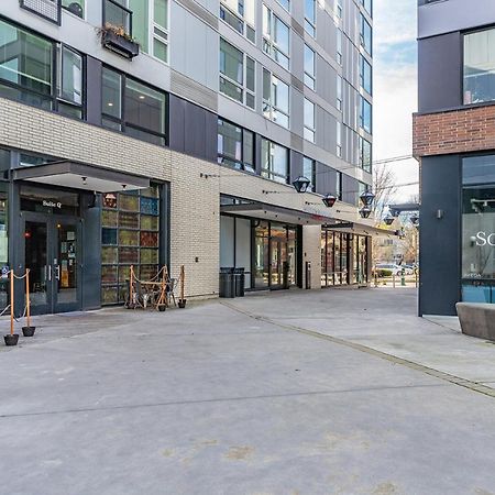 Close Downtown Modern Apartment - Pet Friendly, Wifi, Rooftop Views Seattle Exterior photo