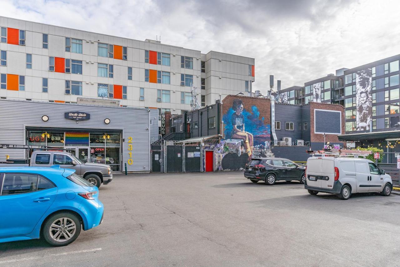Close Downtown Modern Apartment - Pet Friendly, Wifi, Rooftop Views Seattle Exterior photo